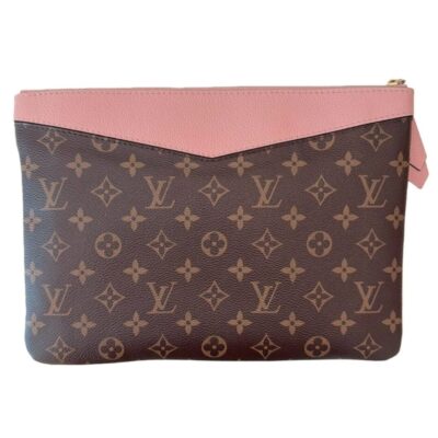 LOUIS VUITTON Monogram Daily Pouch Rose Poudre