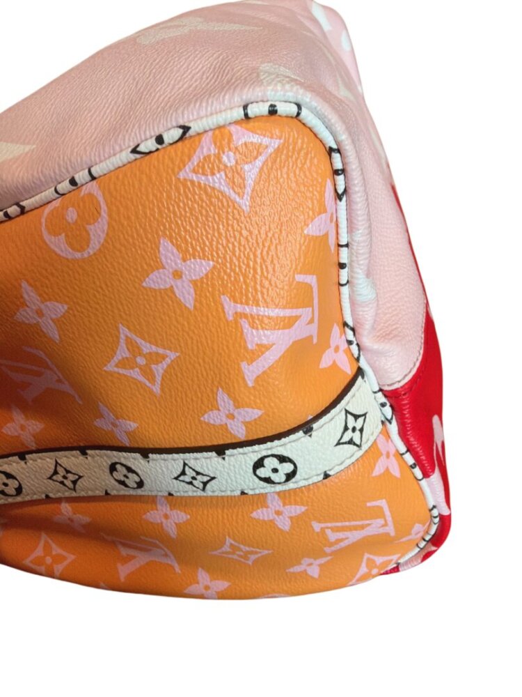 LOUIS VUITTON Monogram Giant Speedy Bandouliere 30 Rouge - Image 5