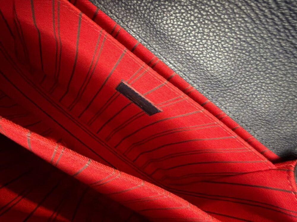 LOUIS VUITTON Empreinte Pochette Metis Marine Rouge - Image 8