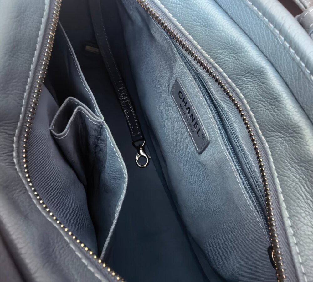 Chanel Gabrielle Hobo Quilted Goatskin and Patent Medium - Image 7