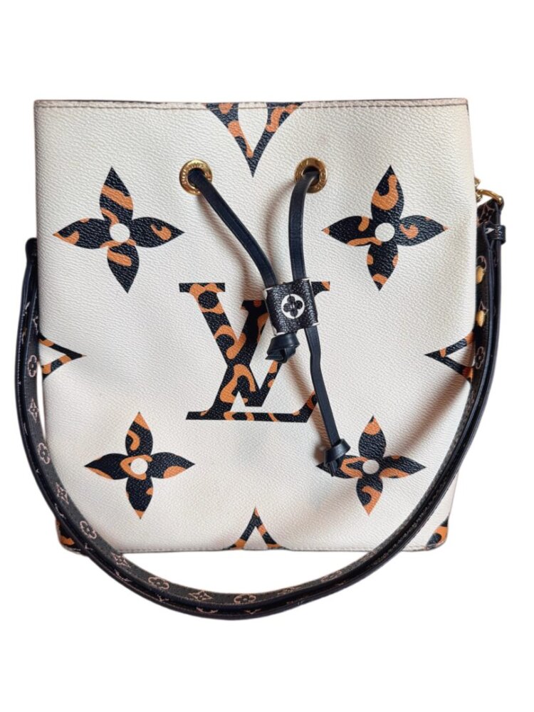 Louis Vuitton NeoNoe Handbag Limited Edition Jungle Monogram Giant