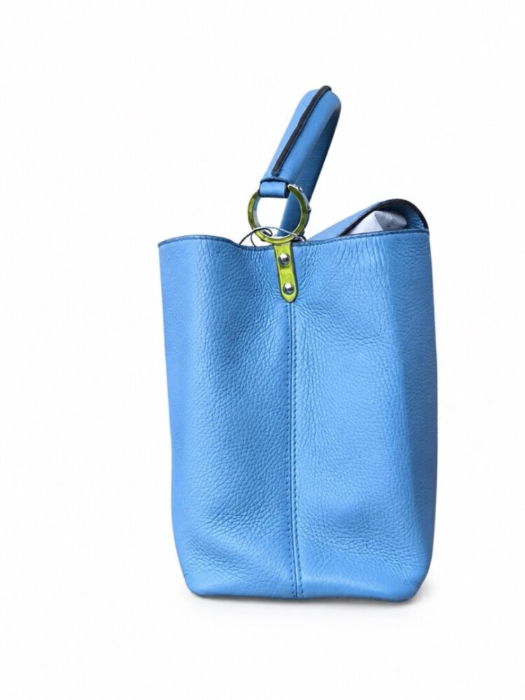 Louis Vuitton Capucines leather handbag - Image 4