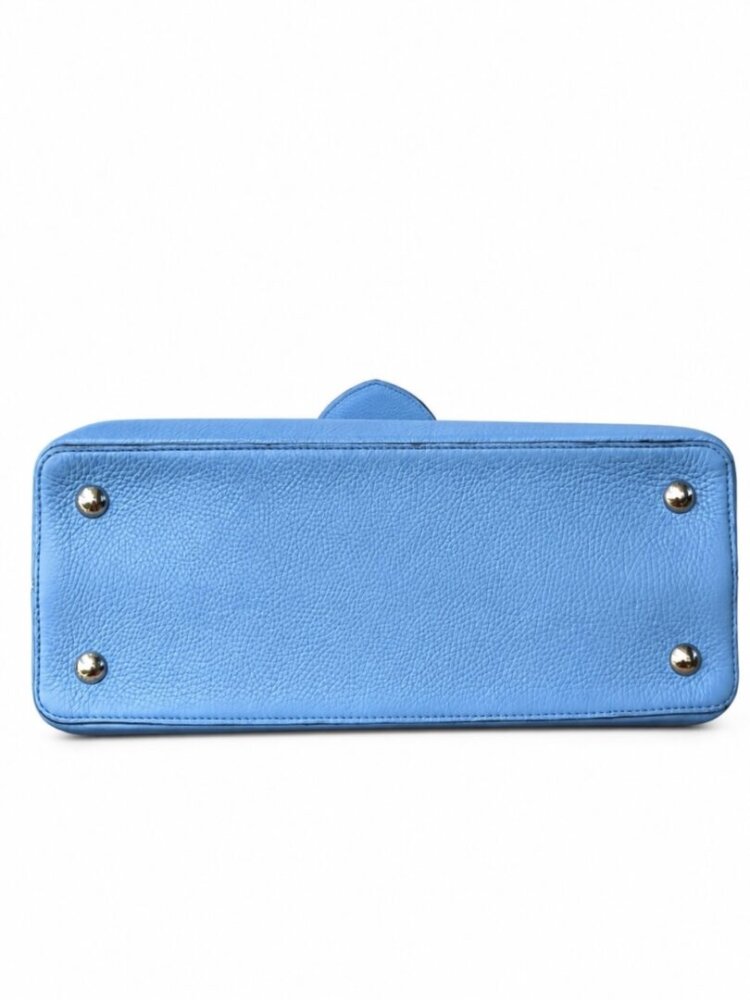 Louis Vuitton Capucines leather handbag - Image 5