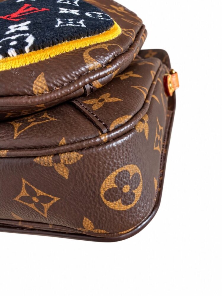 Louis Vuitton Monogram Patches Pochette Metis - Image 10