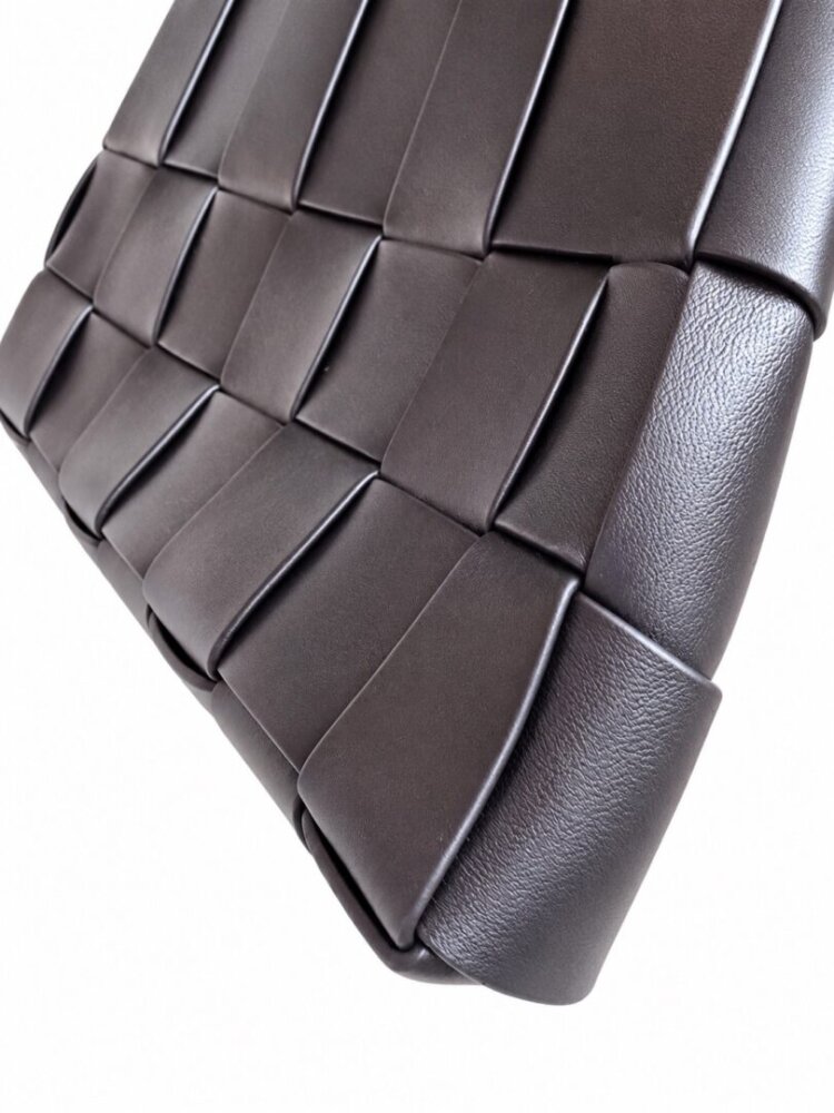 Bottega Veneta Nappa Intrecciato The Snap Clutch Black - Image 3