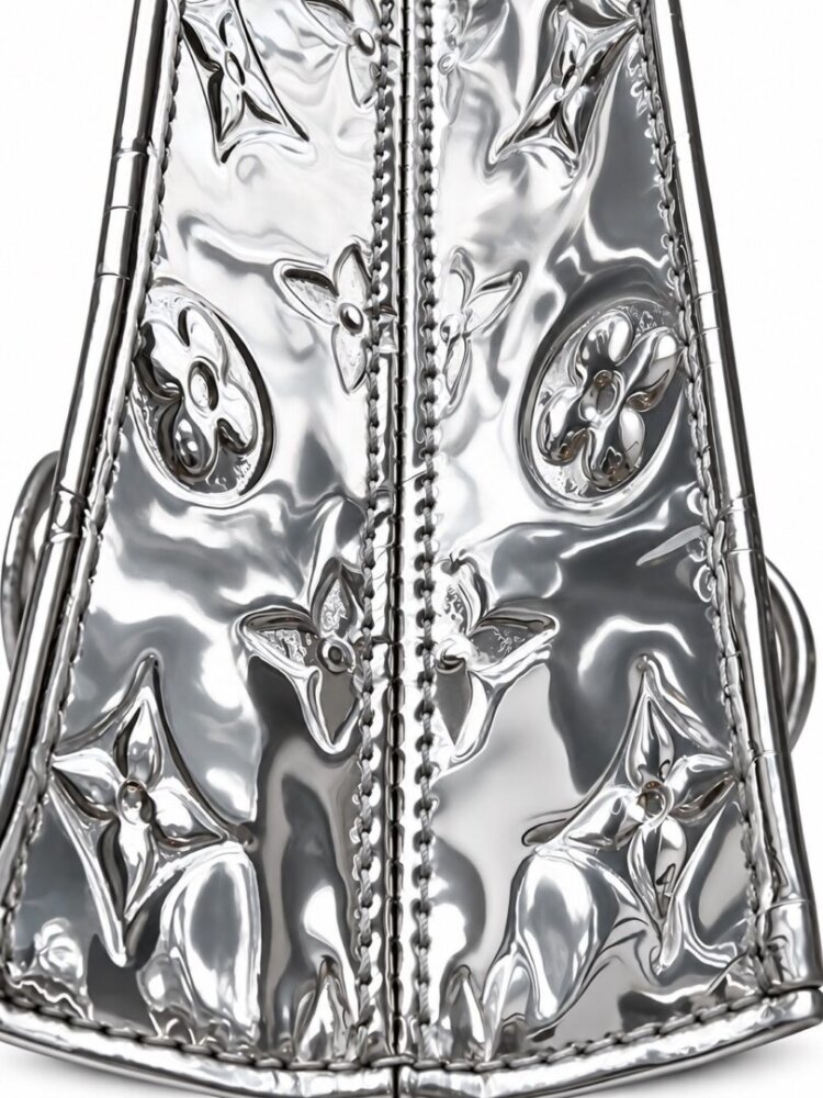 Louis Vuitton Monogram Miroir Sac Plat Silver - Image 5