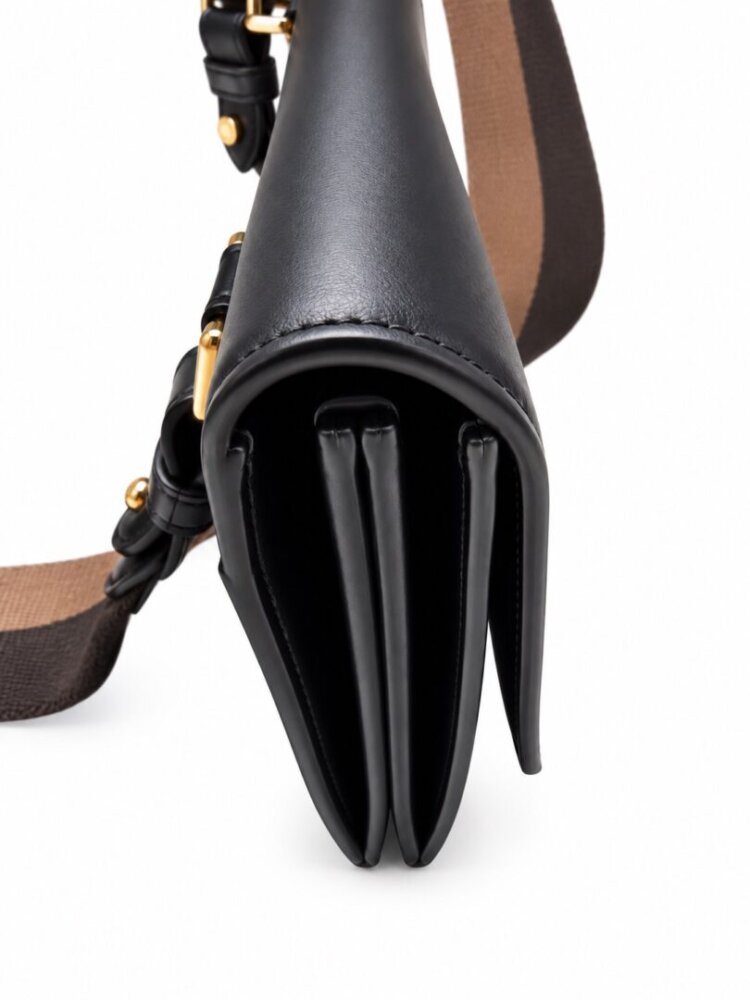 Fendi Vitello King Mini Flat Baguette Black - Image 5