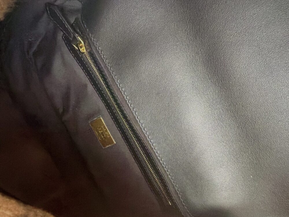 Fendi Shearling Vitello Dolce Macro FF 1974 Baguette Tobacco Black - Image 6