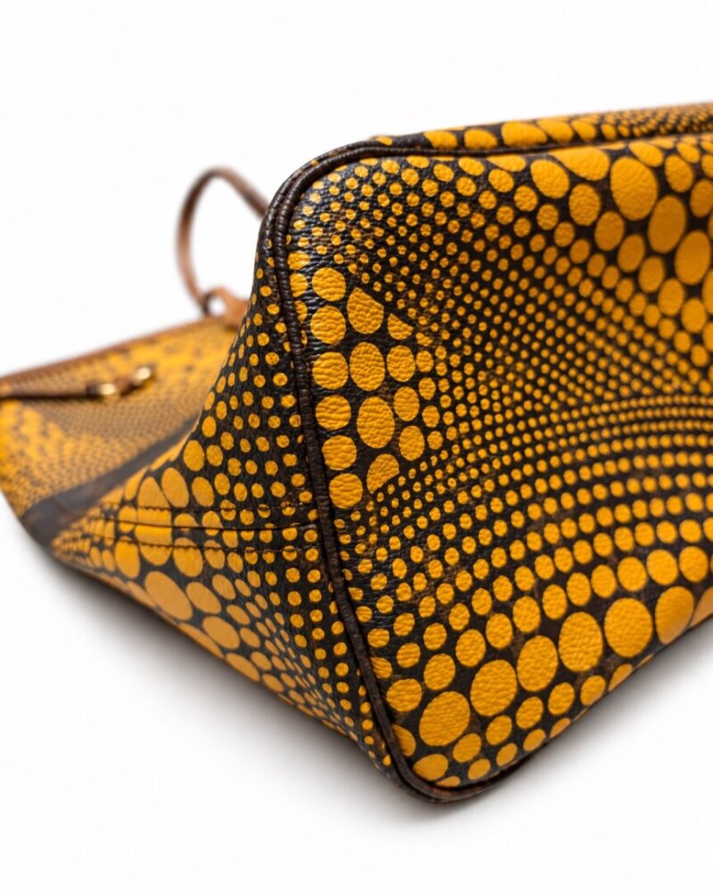 Louis Vuitton Yayoi Kusama Waves Neverfull MM - Image 5