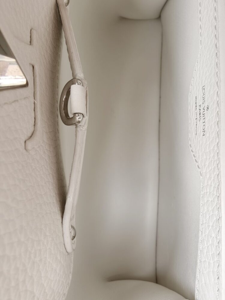 Louis Vuitton Sac Capucines BB en cuir lavande - Image 12
