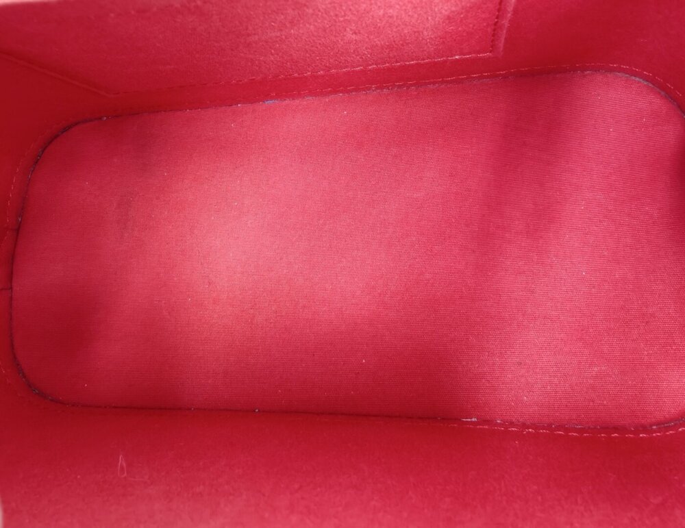 Louis Vuitton Vernis Alma BB Cherry - Image 10