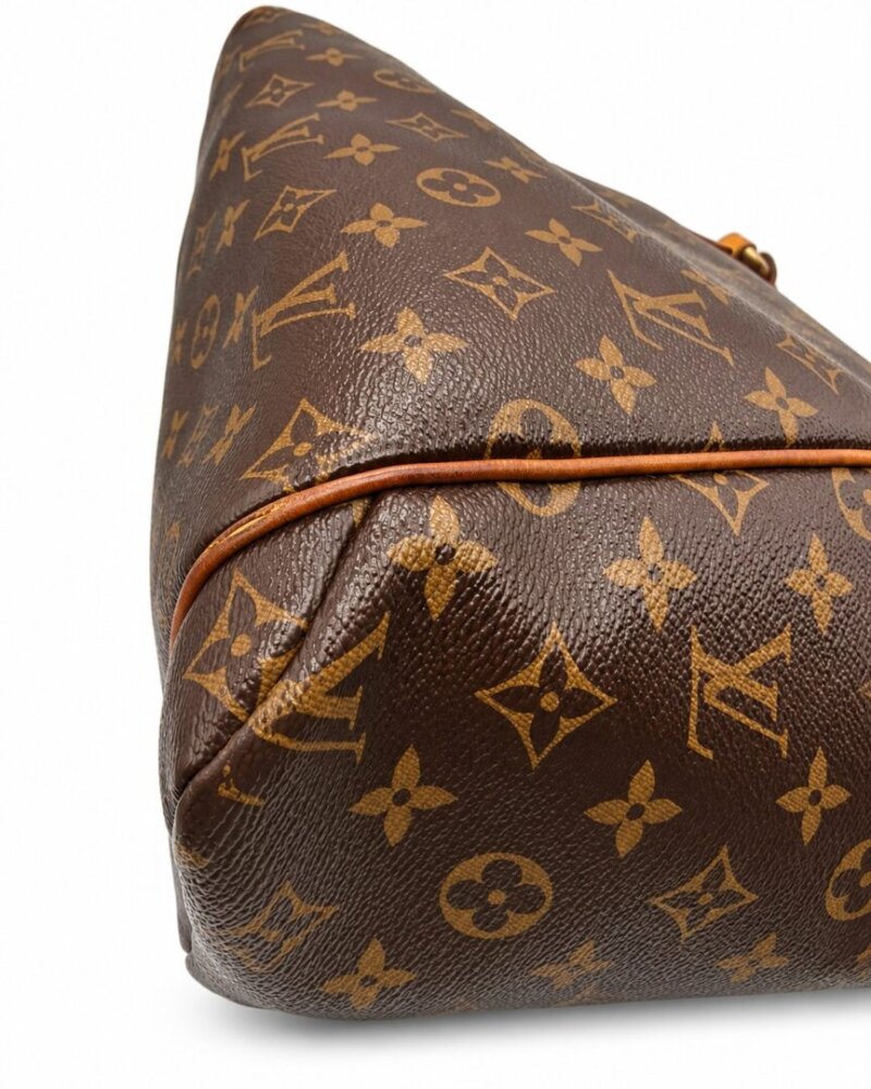 Louis Vuitton Monogram Totally MM - Image 6
